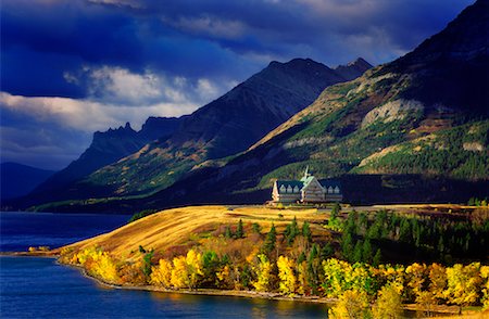 simsearch:700-00011362,k - Prince of Wales Hotel Waterton Lakes National Park, Alberta, Canada Photographie de stock - Rights-Managed, Code: 700-00285968