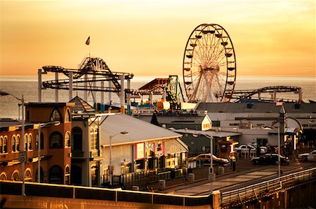 Amusement Park Rides at Santa Monica Pier, Santa Monica California, USA Stock Photo - Rights-Managed, Code: 700-00286111