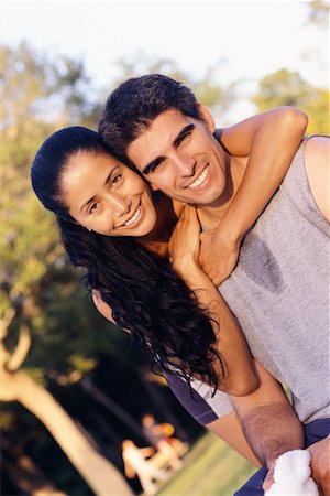 simsearch:700-00286128,k - Portrait of a Couple Foto de stock - Con derechos protegidos, Código: 700-00286125