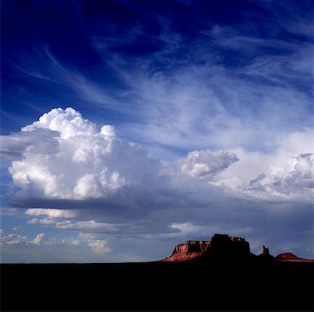 simsearch:700-00286434,k - Clouds over Rock Formations Monument Valley Arizona USA Foto de stock - Con derechos protegidos, Código: 700-00286433