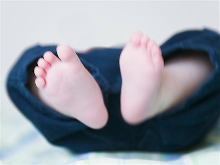 Baby's Feet Foto de stock - Con derechos protegidos, Código: 700-00286483