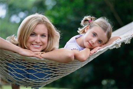 Mother and Daughter in Hammock Fotografie stock - Rights-Managed, Codice: 700-00280082