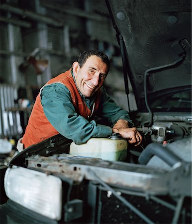 simsearch:640-01355919,k - Man Working on Car Stock Photo - Rights-Managed, Code: 700-00280478