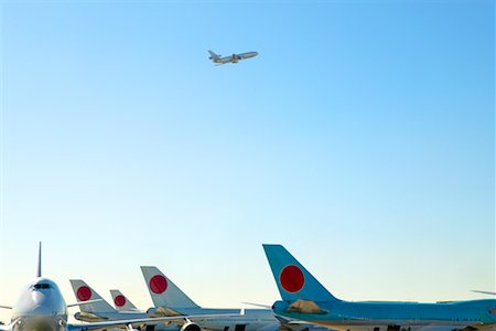 Airplanes Stock Photo - Rights-Managed, Code: 700-00281539