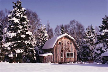 Barn in Winter Foto de stock - Con derechos protegidos, Código: 700-00282148