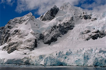 simsearch:700-00183247,k - Mountain Le Maire Channel Antarctic Peninsula Fotografie stock - Rights-Managed, Codice: 700-00329148