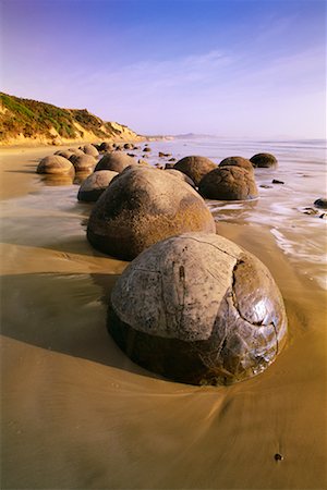 Moeraki Boulder South Island, New Zealand Foto de stock - Con derechos protegidos, Código: 700-00345134