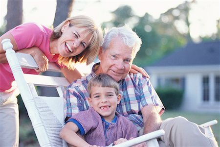 simsearch:700-00067820,k - Portrait of Grandfather, Mother and Son Foto de stock - Con derechos protegidos, Código: 700-00342081