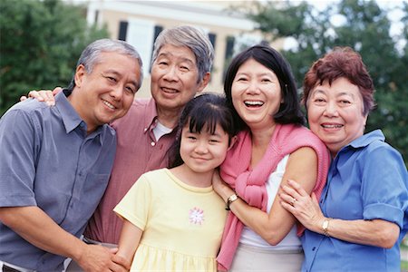 simsearch:700-00048144,k - Extended Family Portrait Stock Photo - Rights-Managed, Code: 700-00357462