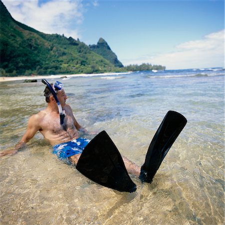 snorkeler (male) - Homme en Snorkeling Gear Kauai, Hawaii, USA Photographie de stock - Rights-Managed, Code: 700-00350025