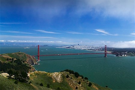 simsearch:700-00317374,k - Golden Gate Bridge de San Francisco en arrière-plan en Californie Photographie de stock - Rights-Managed, Code: 700-00350366