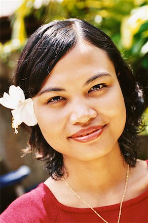 solo java indonesia - Portrait of Woman with Flower in Hair Stock Photo - Rights-Managed, Code: 700-00364289