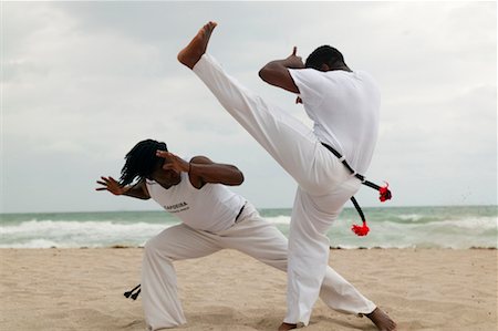 simsearch:700-00366130,k - Practicing Capoeira Stock Photo - Rights-Managed, Code: 700-00366126