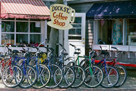 edgartown - Bicycles for Rent Foto de stock - Con derechos protegidos, Código: 700-00366306