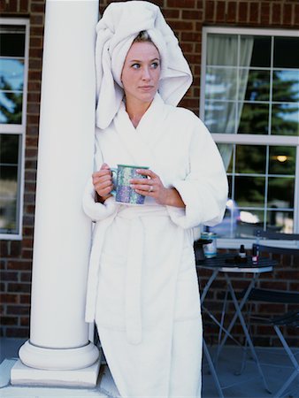 pillars for front porch - Femme en peignoir avec café Photographie de stock - Rights-Managed, Code: 700-00367588