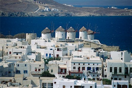 simsearch:841-02899499,k - Mills and Overview of City Mykonos, Greece Fotografie stock - Rights-Managed, Codice: 700-00367816