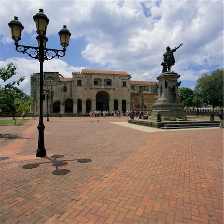 simsearch:700-00356727,k - Plaza Colon and Primada de America Cathedral Santo Domingo Dominican Republic Stock Photo - Rights-Managed, Code: 700-00361025