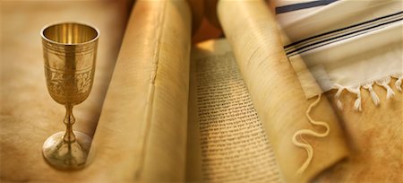 Torah, Tallit et coupe de Kiddouch Photographie de stock - Rights-Managed, Code: 700-00361079