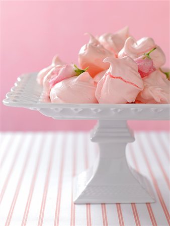 simsearch:700-00361494,k - Meringues Stock Photo - Rights-Managed, Code: 700-00361494