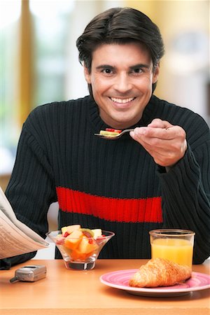 plato de papel - Portrait d'un homme Photographie de stock - Rights-Managed, Code: 700-00361878