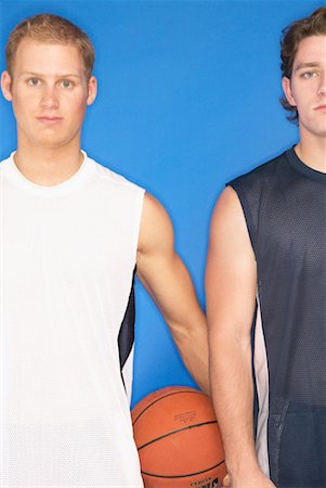 simsearch:700-00515413,k - Portrait de deux hommes avec Basketball Photographie de stock - Rights-Managed, Code: 700-00362155