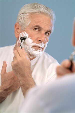 simsearch:700-00199902,k - Man Shaving Stock Photo - Rights-Managed, Code: 700-00363968