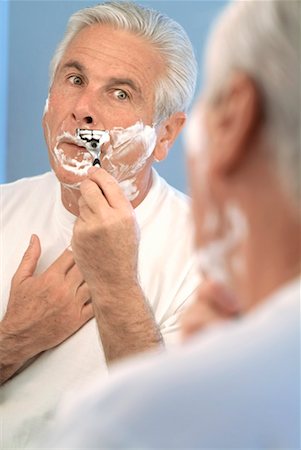 simsearch:700-00199902,k - Man Shaving Stock Photo - Rights-Managed, Code: 700-00363969