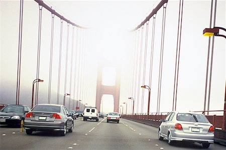 san francisco, road - Trafic sur le pont Golden Gate de San Francisco, Californie, Etats-Unis Photographie de stock - Rights-Managed, Code: 700-00404109