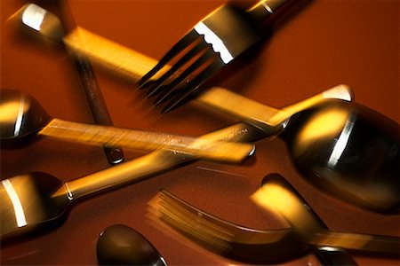 simsearch:824-07310346,k - Falling Cutlery Foto de stock - Con derechos protegidos, Código: 700-00424034