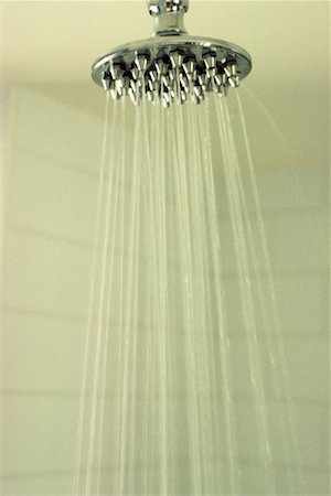 simsearch:614-06402946,k - Shower Stock Photo - Rights-Managed, Code: 700-00424472