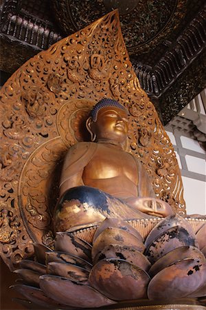 Buddha Statue, Byodo-In Temple, Valley of the Temples, Oahu, Hawaii, USA Foto de stock - Con derechos protegidos, Código: 700-00425086