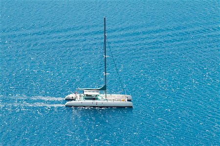 simsearch:700-00424633,k - Catamaran in Bora Bora Lagoon, Bora Bora, French Polynesia Stock Photo - Rights-Managed, Code: 700-00426292