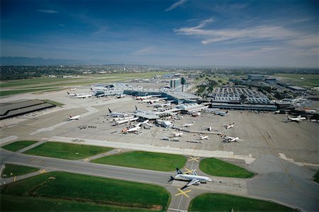 simsearch:700-00167752,k - Aéroport International de Vancouver, Vancouver, Colombie-Britannique, Canada Photographie de stock - Rights-Managed, Code: 700-00426352