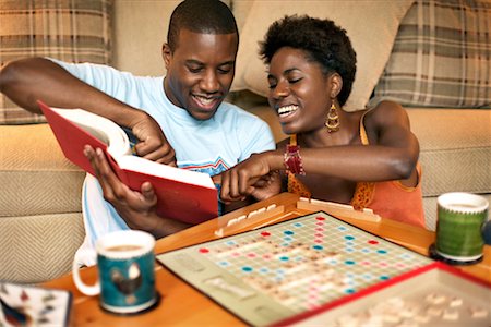 simsearch:700-03865398,k - Couple Playing Board Game Stock Photo - Rights-Managed, Code: 700-00429530