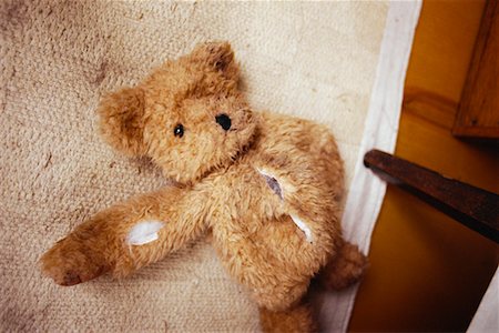 furry teddy bear - Ripped Teddy Bear Stock Photo - Rights-Managed, Code: 700-00439842