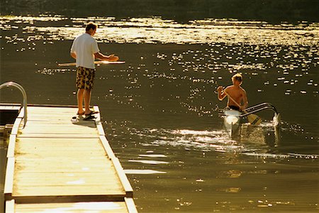 simsearch:700-00367567,k - Father Teaching Son to Kayak Foto de stock - Con derechos protegidos, Código: 700-00430168