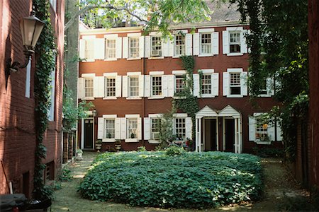 Garden and Building, Greenwich Village, New York City, New York, USA Stock Photo - Rights-Managed, Code: 700-00430262