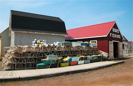 Buildings and Lobster Traps, Prince Edward Island, Canada Foto de stock - Direito Controlado, Número: 700-00430374