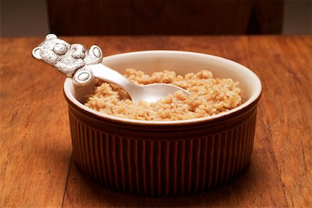 Bowl of Porridge Foto de stock - Con derechos protegidos, Código: 700-00430427