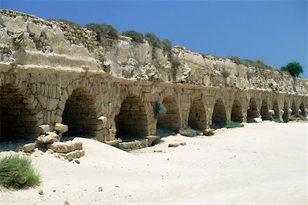 simsearch:700-01955688,k - Aquädukt Ruinen, Caesarea, Israel Stockbilder - Lizenzpflichtiges, Bildnummer: 700-00430495