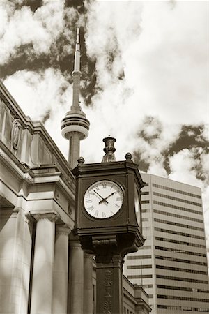 simsearch:700-03153049,k - CN Tower and Union Station, Toronto, Ontario, Canada Stock Photo - Rights-Managed, Code: 700-00430748