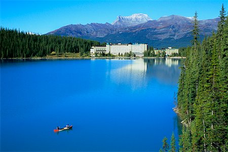 simsearch:400-04227085,k - Chateau Lake Louise, Banff National Park, Alberta, Canada Stock Photo - Rights-Managed, Code: 700-00430805