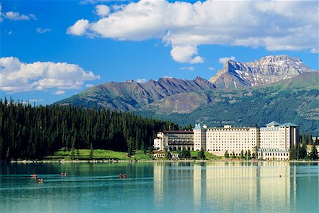 simsearch:700-01880435,k - Chateau Lake Louise, Parc National Banff, Alberta, Canada Photographie de stock - Rights-Managed, Code: 700-00430814
