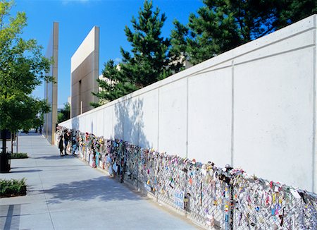 simsearch:845-02726301,k - Oklahoma City Bombing Memorial, Oklahoma, USA Foto de stock - Con derechos protegidos, Código: 700-00452540