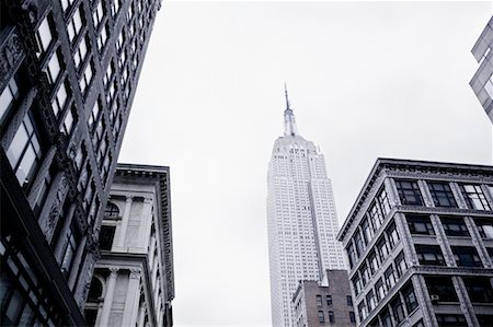 simsearch:6102-06470838,k - Empire State Building and Madison Avenue, New York City, New York, USA Foto de stock - Con derechos protegidos, Código: 700-00452567