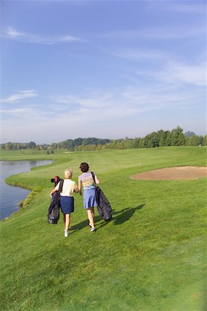 simsearch:700-00453090,k - Two Women Golfing Fotografie stock - Rights-Managed, Codice: 700-00453112