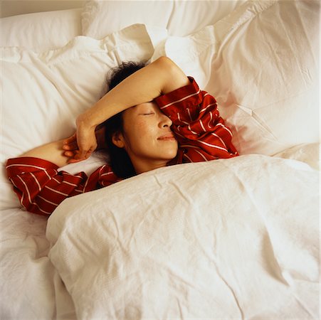 simsearch:622-08542976,k - Woman Waking Up Stock Photo - Rights-Managed, Code: 700-00453467