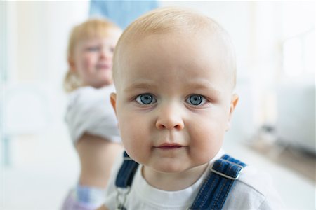pausbacken - Porträt von Baby Stockbilder - Lizenzpflichtiges, Bildnummer: 700-00476745