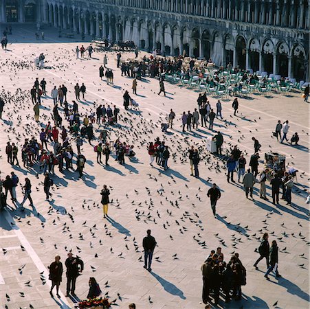simsearch:700-00022532,k - Crowd at St. Mark's Square, Venice, Italy Foto de stock - Con derechos protegidos, Código: 700-00477112