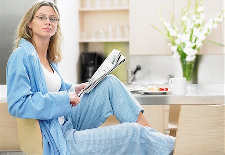 simsearch:700-00062758,k - Woman Relaxing at Home Stock Photo - Rights-Managed, Code: 700-00477965